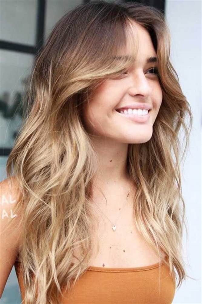 Stylish Hairstyles With Curtain Bangs2