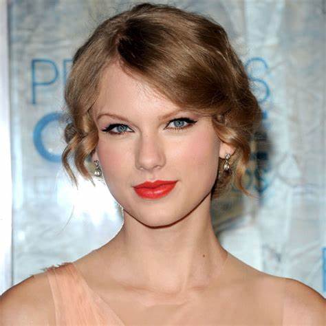 Taylor Swift Hairstyles1